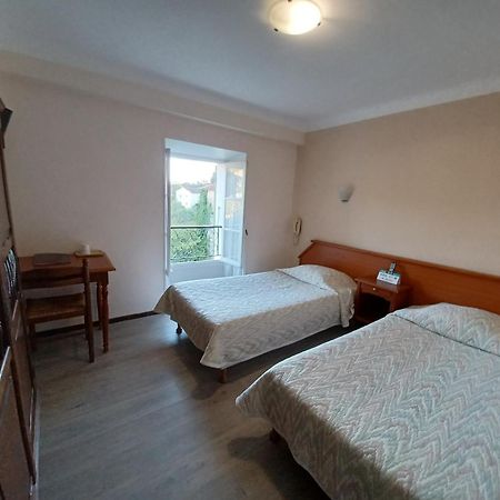 Logis Hotel Du Pont D'Or 巴尔若尔 外观 照片
