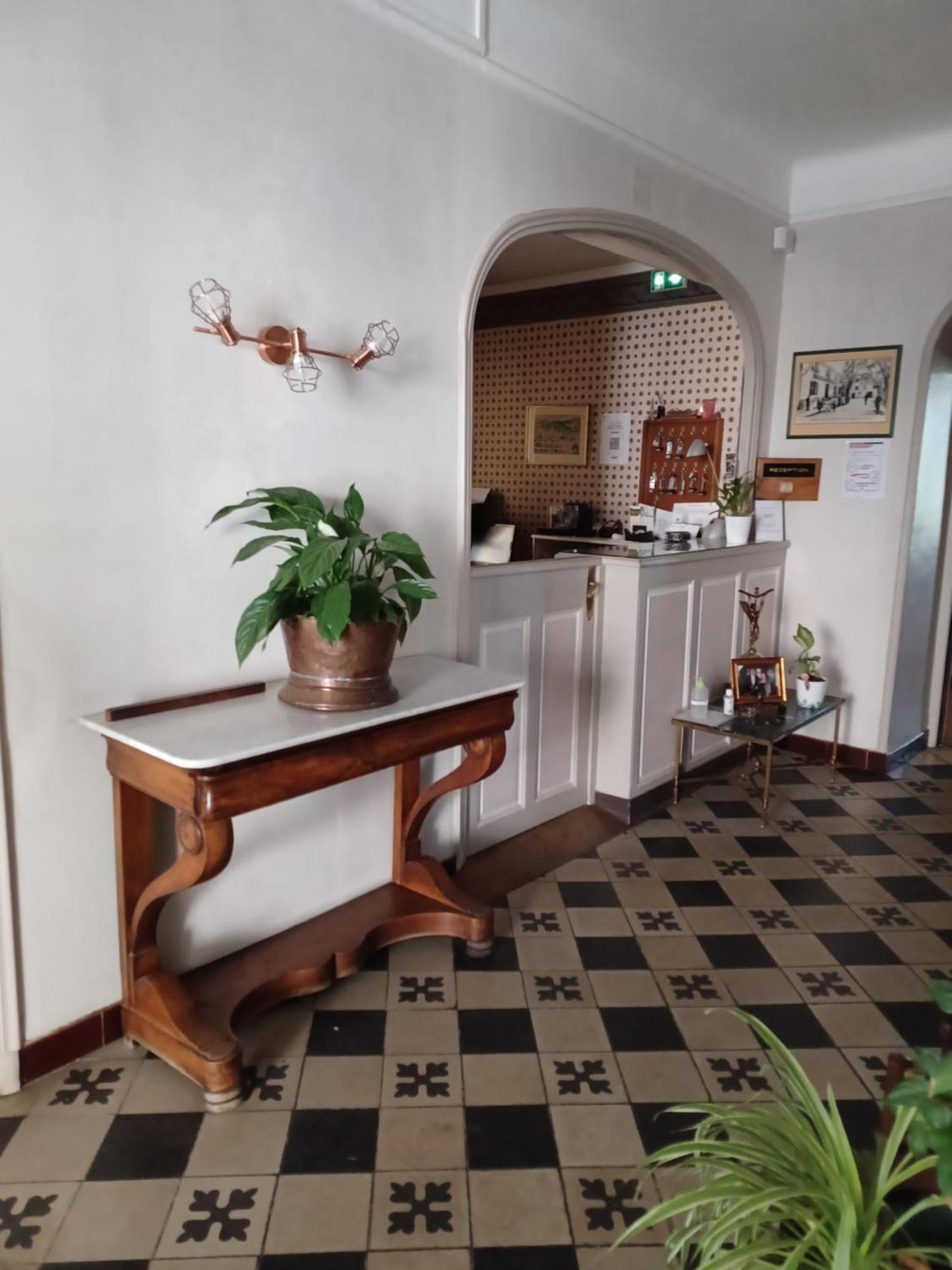 Logis Hotel Du Pont D'Or 巴尔若尔 外观 照片