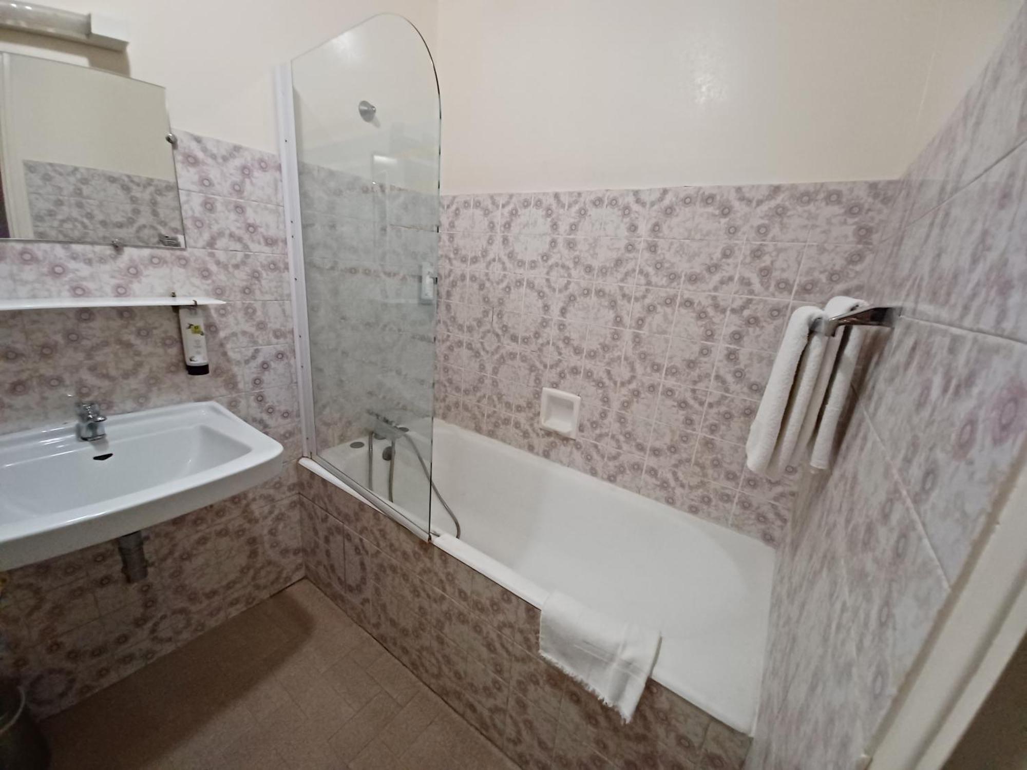 Logis Hotel Du Pont D'Or 巴尔若尔 外观 照片