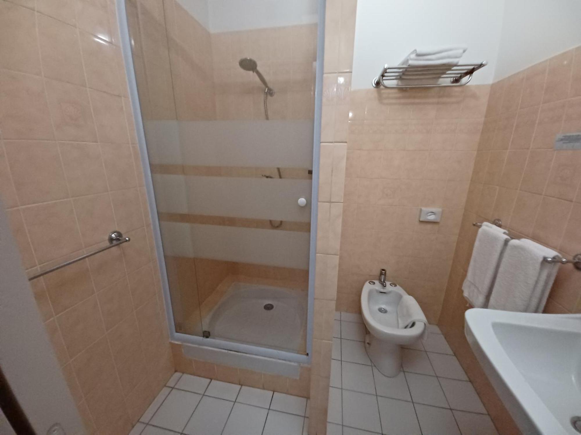 Logis Hotel Du Pont D'Or 巴尔若尔 外观 照片